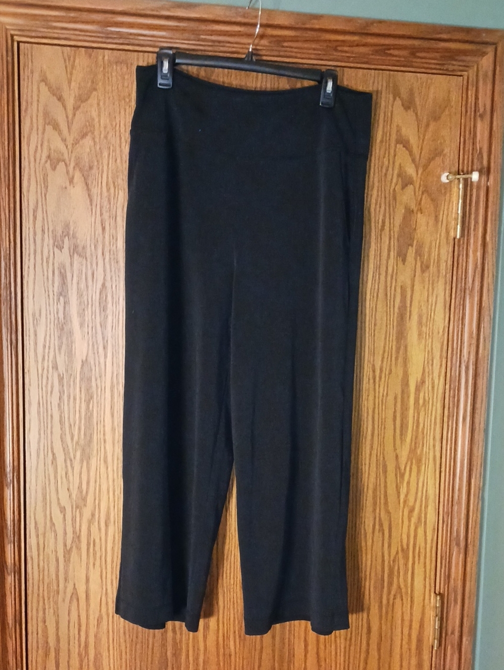 Women's Athleta Pull On Wide Leg Crop Pant